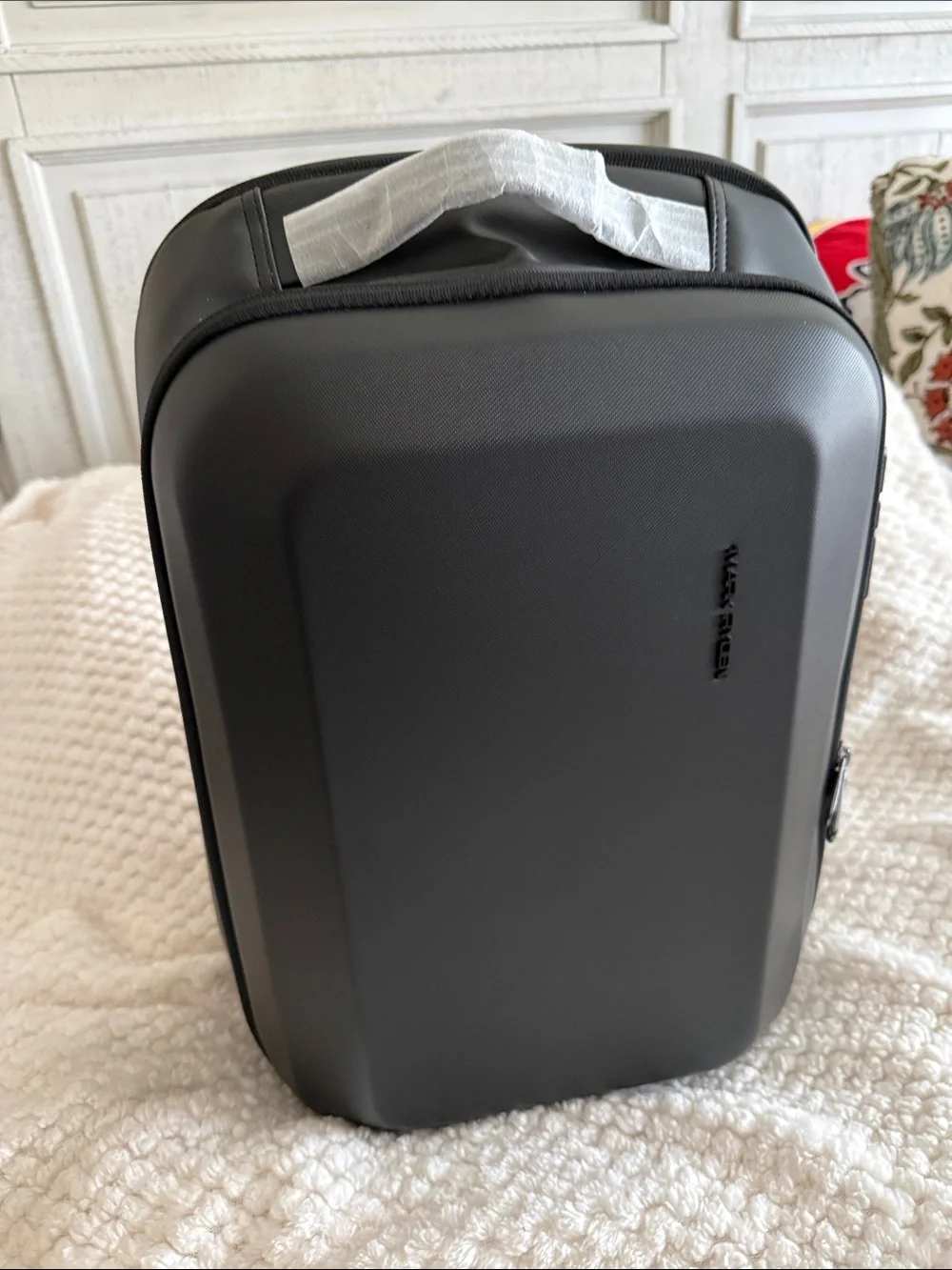 NWT Mark Ryden Men's Hard-Shell Business Travel Backpack Water proof USB Port